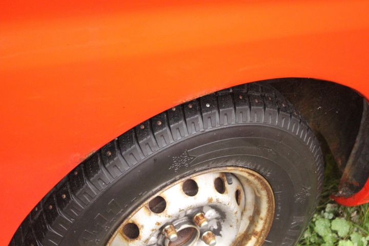 392956-9 Hyundai H-1 2,4 9-sits -1998 (112hk, 16715mil)