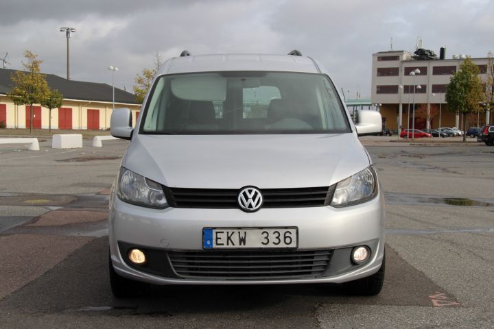 423989-2 VW Caddy 1.6 TDI Maxi skåp DSG Automat (102hk, 17435mil) (rep.objekt)