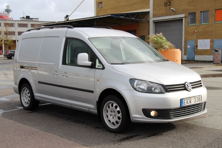 423989-3 VW Caddy 1.6 TDI Maxi skåp DSG Automat (102hk, 17435mil) (rep.objekt)