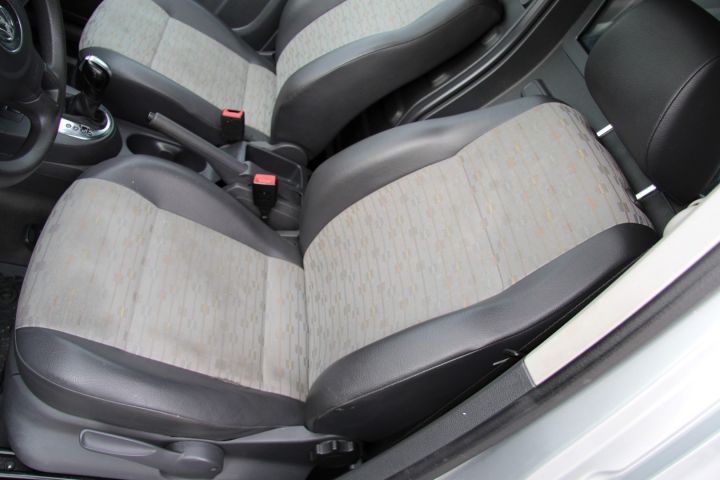 423989-20 VW Caddy 1.6 TDI Maxi skåp DSG Automat (102hk, 17435mil) (rep.objekt)