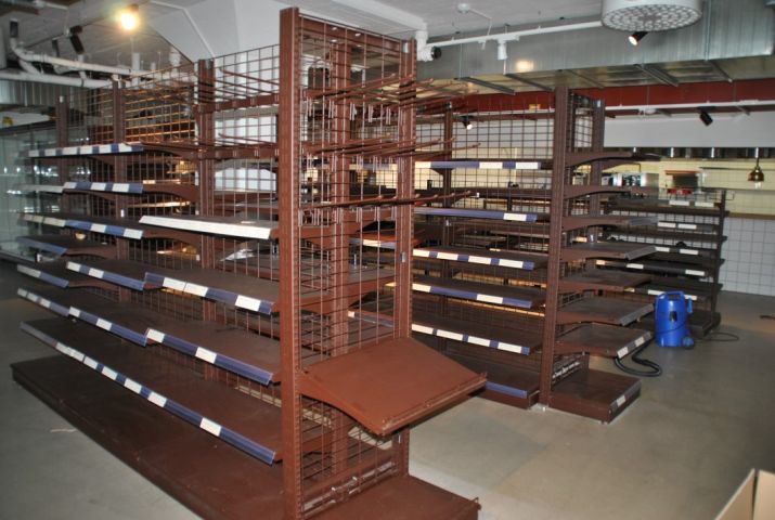 349313-8 Komplett stor butiksinredning för livsmedel