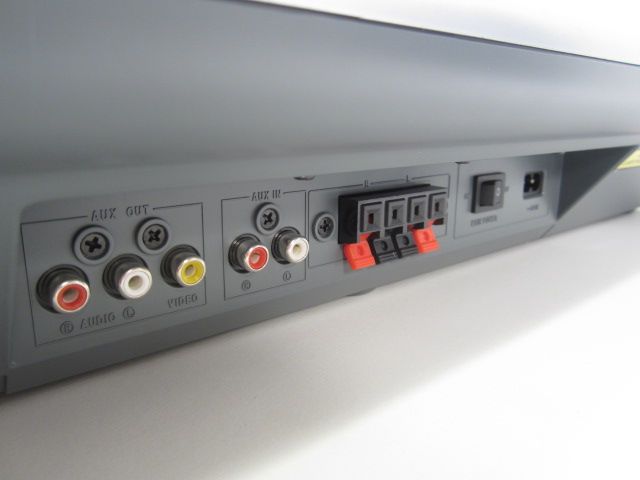 425624-5 DJ MIXER WITH DUAL CD PLAYER AND SCRATCH PAD