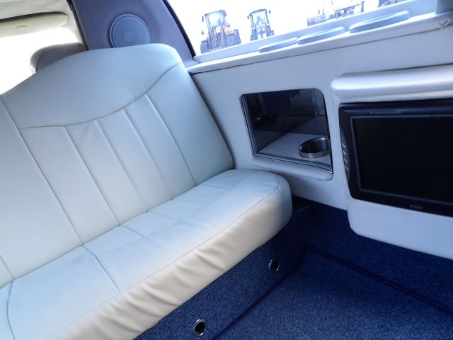 413310-26 Lincoln Town Car 4.6 Limousine -97 (Polski-reg)