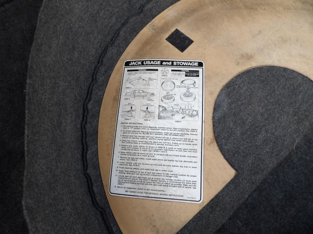 413310-37 Lincoln Town Car 4.6 Limousine -97 (Polski-reg)