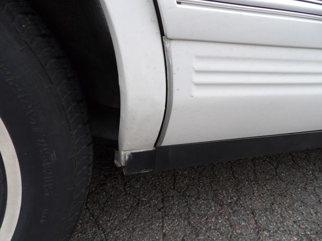 413310-57 Lincoln Town Car 4.6 Limousine -97 (Polski-reg)