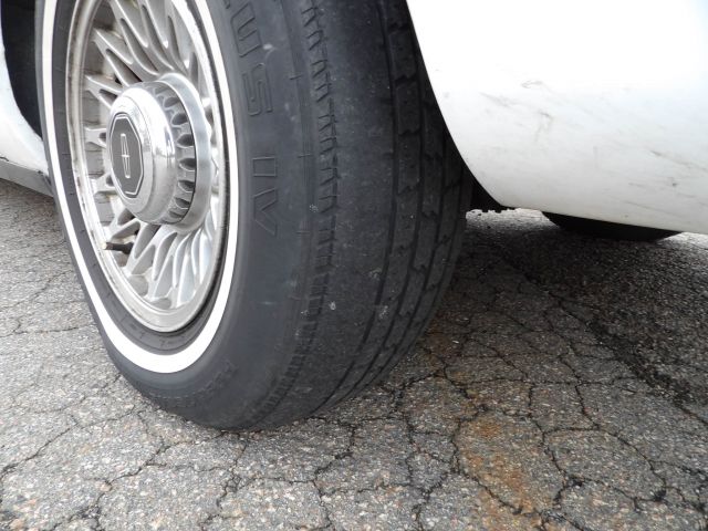 413310-60 Lincoln Town Car 4.6 Limousine -97 (Polski-reg)