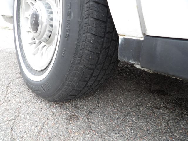 413310-61 Lincoln Town Car 4.6 Limousine -97 (Polski-reg)