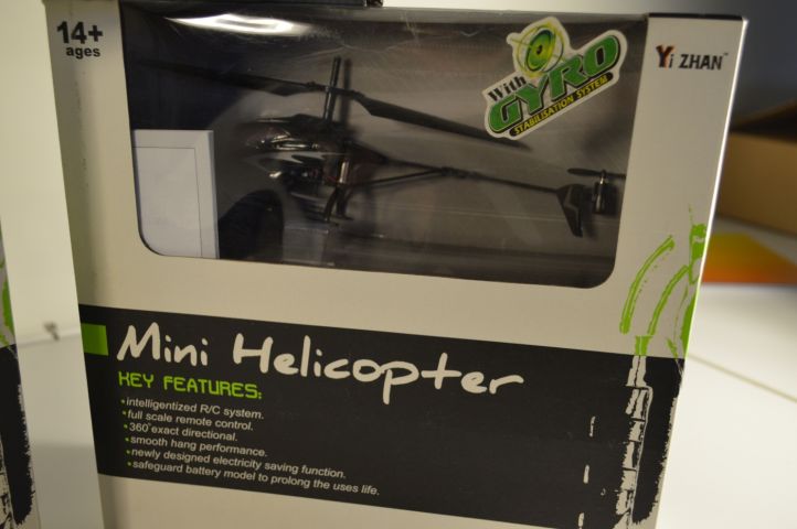 424635-3 3 pieces. helicopters. + Silverlit Classic Trainer. Unused.:. Free Shipping in DK + SE