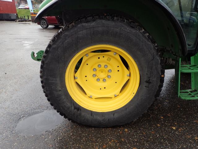 402752-13 JOHN DEERE 5620 Reg: UKU058