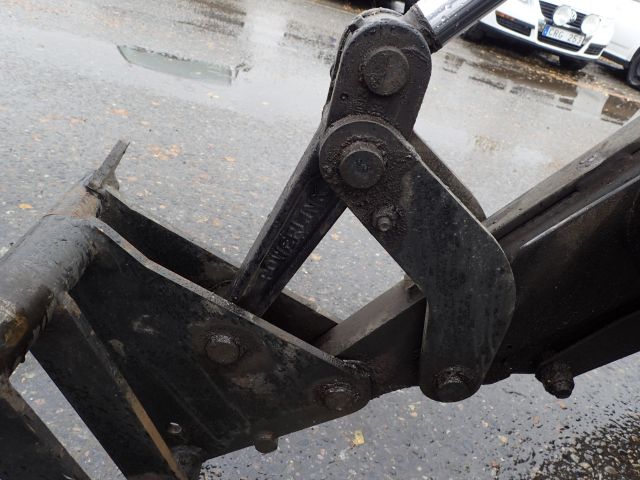 402752-25 JOHN DEERE 5620 Reg: UKU058