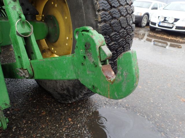 402752-41 JOHN DEERE 5620 Reg: UKU058