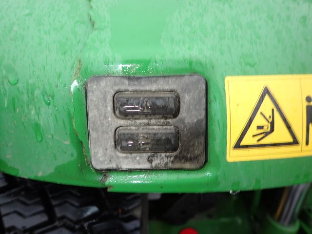 402752-50 JOHN DEERE 5620 Reg: UKU058