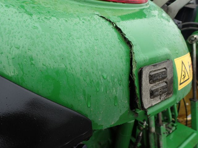 402752-52 JOHN DEERE 5620 Reg: UKU058