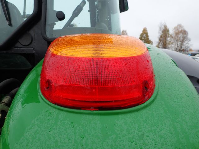 402752-54 JOHN DEERE 5620 Reg: UKU058