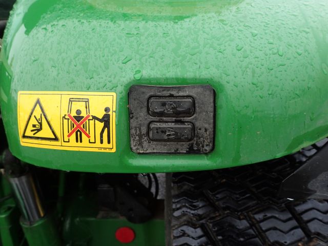 402752-55 JOHN DEERE 5620 Reg: UKU058