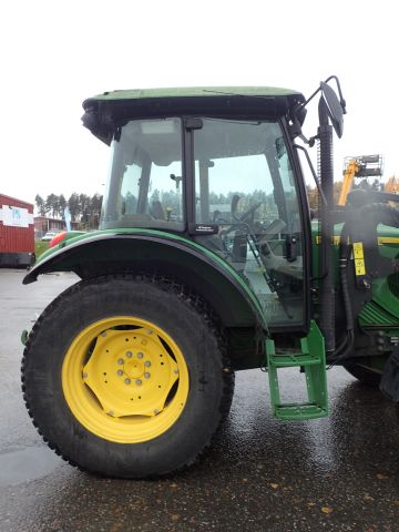 402752-58 JOHN DEERE 5620 Reg: UKU058
