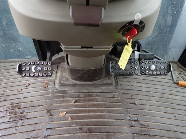 402752-75 JOHN DEERE 5620 Reg: UKU058