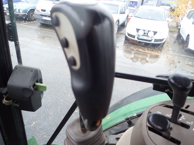 402752-78 JOHN DEERE 5620 Reg: UKU058