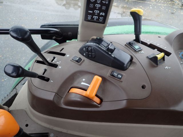 402752-80 JOHN DEERE 5620 Reg: UKU058