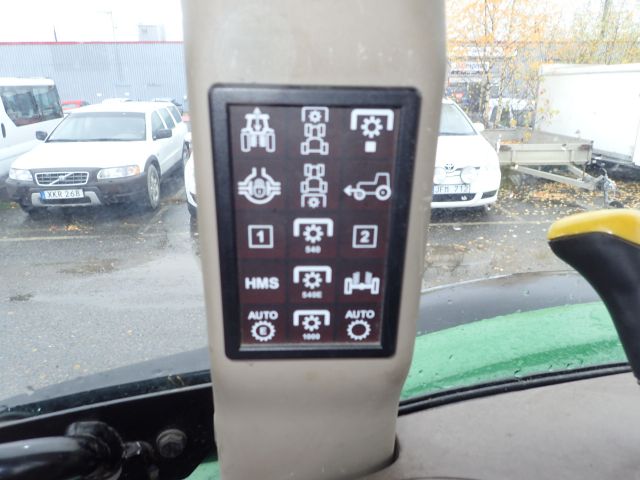 402752-81 JOHN DEERE 5620 Reg: UKU058