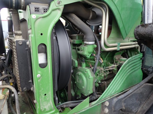 402752-95 JOHN DEERE 5620 Reg: UKU058
