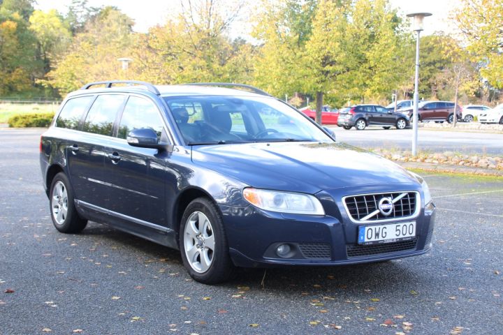 427262-2 Volvo V70 II 2.4D Momentum Automat -2010 (175hk, 27153 mil)