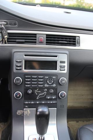 427262-12 Volvo V70 II 2.4D Momentum Automat -2010 (175hk, 27153 mil)