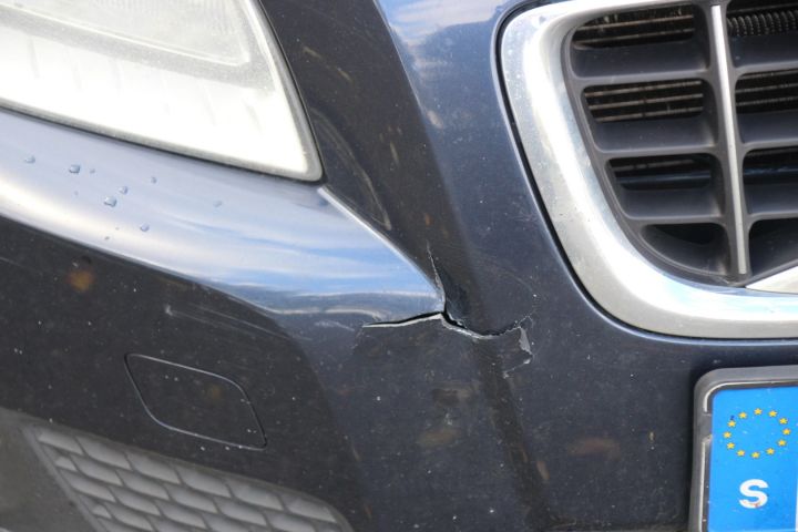 427262-29 Volvo V70 II 2.4D Momentum Automat -2010 (175hk, 27153 mil)