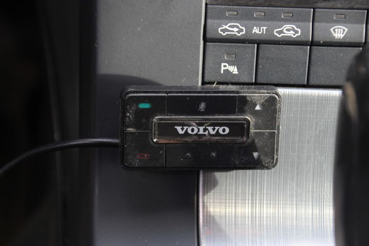 427262-44 Volvo V70 II 2.4D Momentum Automat -2010 (175hk, 27153 mil)