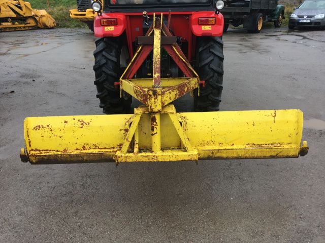 427412-5 Traktor Futon 4x4