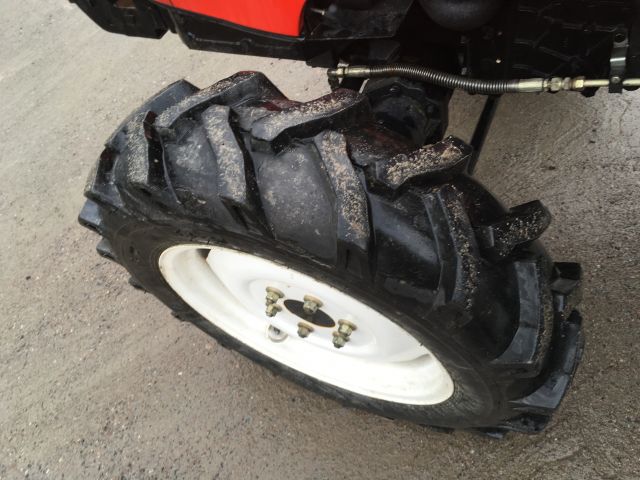 427412-9 Traktor Futon 4x4