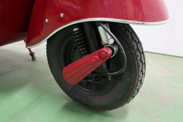 421501-11 Piaggio Vespa 125cc -56
