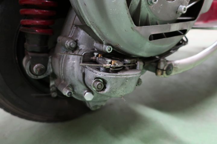 421501-17 Piaggio Vespa 125cc -56