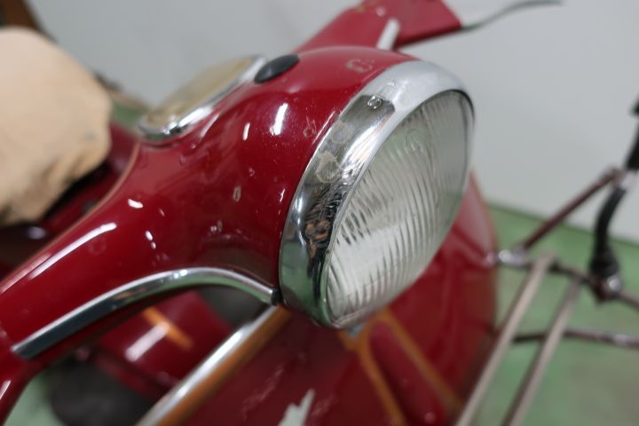 421501-20 Piaggio Vespa 125cc -56