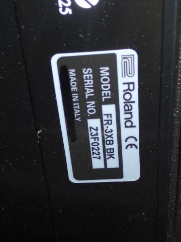 400457-6 NEW Accordion Roland FR-3x