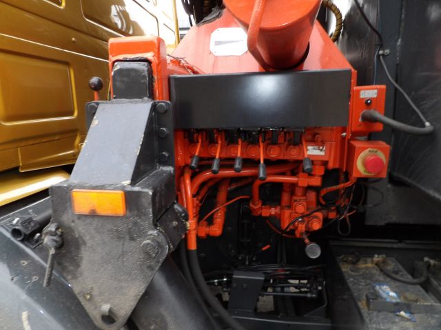 416864-18 SCANIA G82 M 4X2 54 -83 LEW800