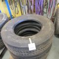 415140-1 2 st lastbilsdäck i nyskick, Bridgestone R-Steer 001 - 315/70R22,5