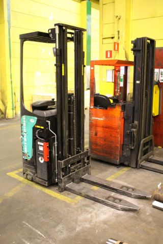 427696-2 Ståstaplare Mitsibishi SBR16N -14