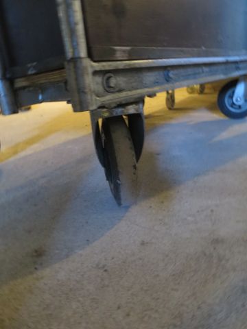 421672-10 Hyllvagnar och förvaringsvagnar