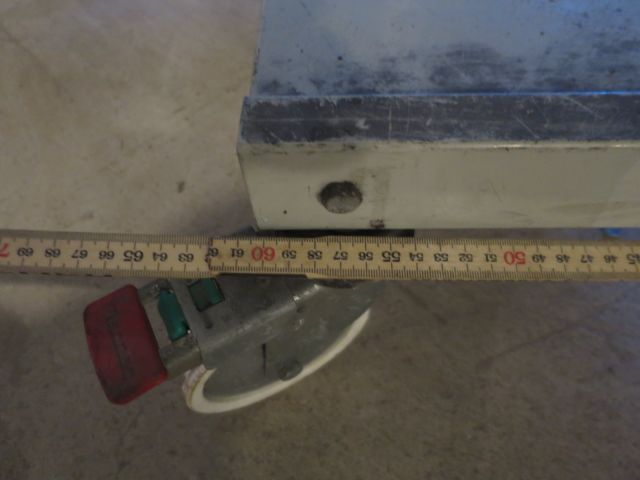 421672-21 Hyllvagnar och förvaringsvagnar