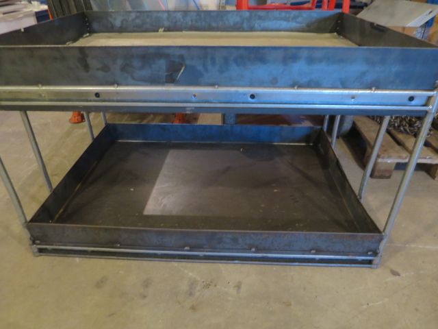 421672-32 Hyllvagnar och förvaringsvagnar