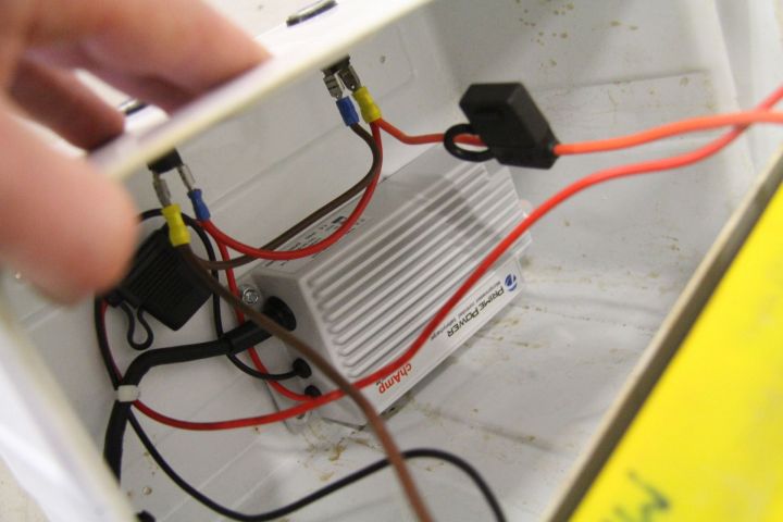 429029-2 Varmluftsaggregat Polarn Compact 4000 samt bränslevärmare