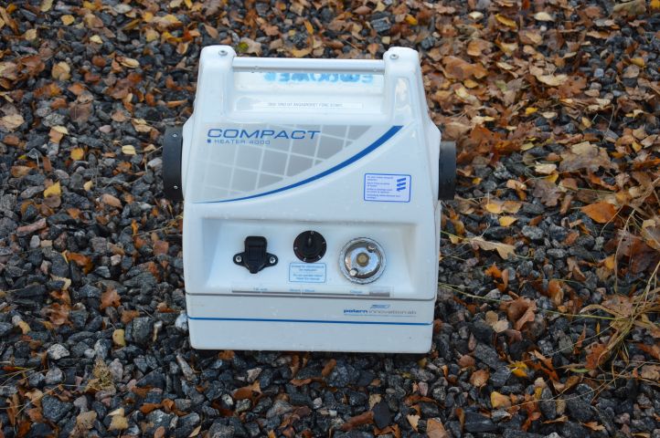 429029-4 Varmluftsaggregat Polarn Compact 4000 samt bränslevärmare