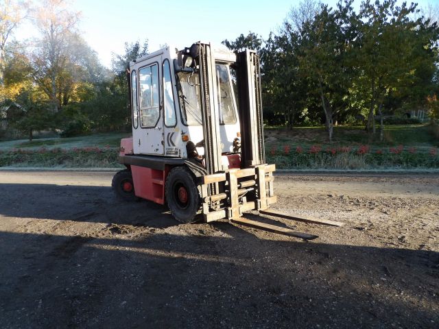 413314-2 Kalmar 3-500 diesel truck -82