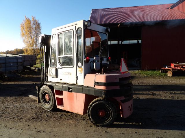413314-4 Kalmar 3-500 diesel truck -82