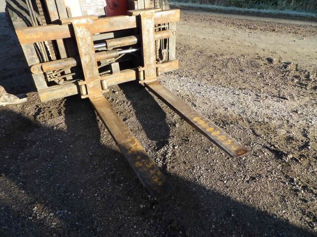 413314-17 Kalmar 3-500 diesel truck -82