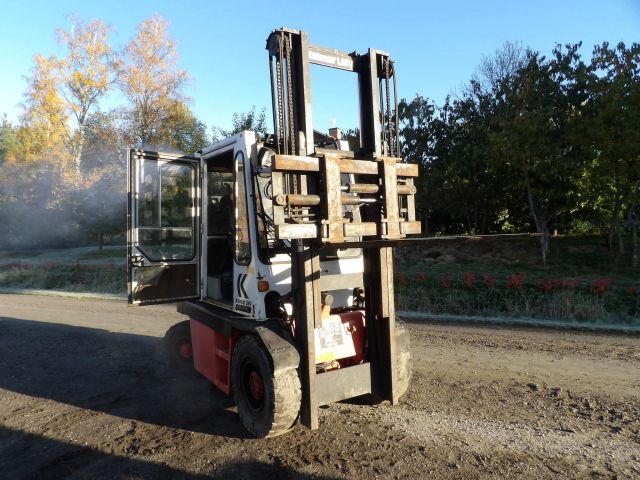 413314-22 Kalmar 3-500 diesel truck -82