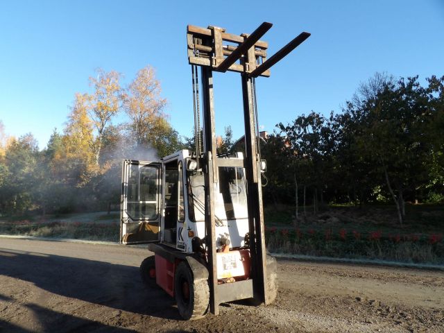 413314-23 Kalmar 3-500 diesel truck -82