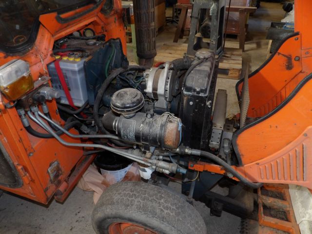 413346-16 Kubota B7100 with gear (rope object)
