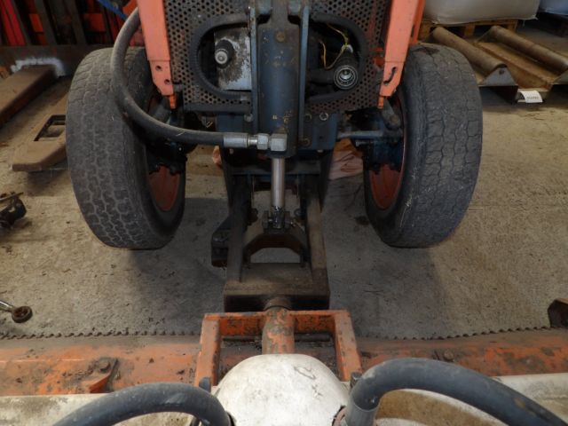 413346-26 Kubota B7100 with gear (rope object)